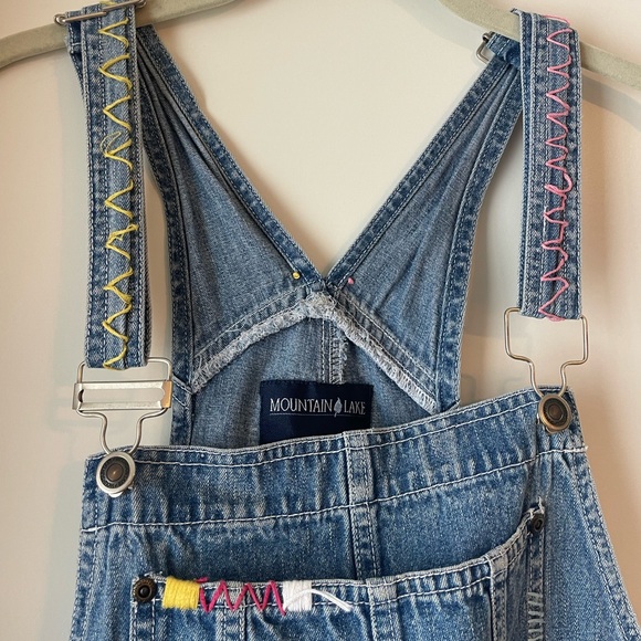 Embroidered Short Overalls - Picture 7 of 10